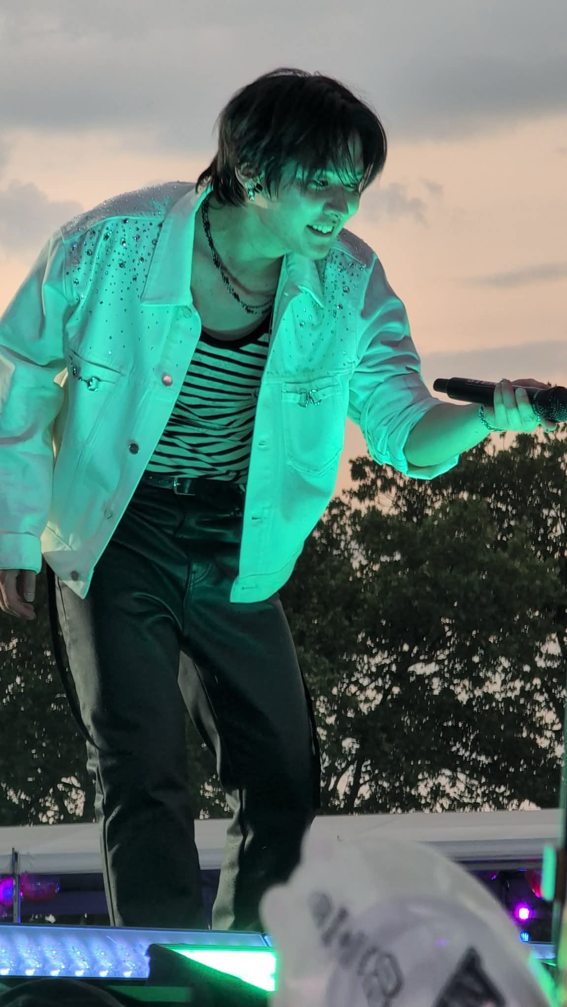 The most beloved wallpaper among Lee Know (Stray Kids)'s fans