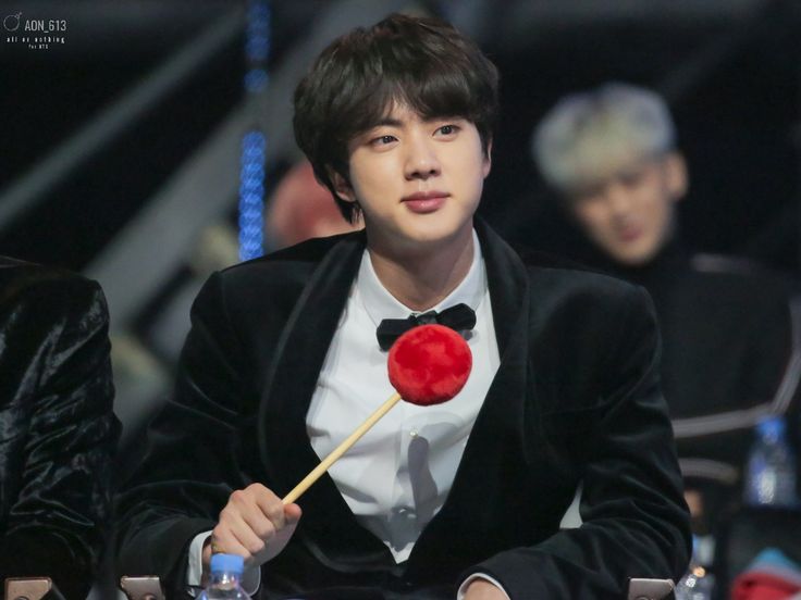 Momen yang diabadikan oleh penggemar Jin (BTS)