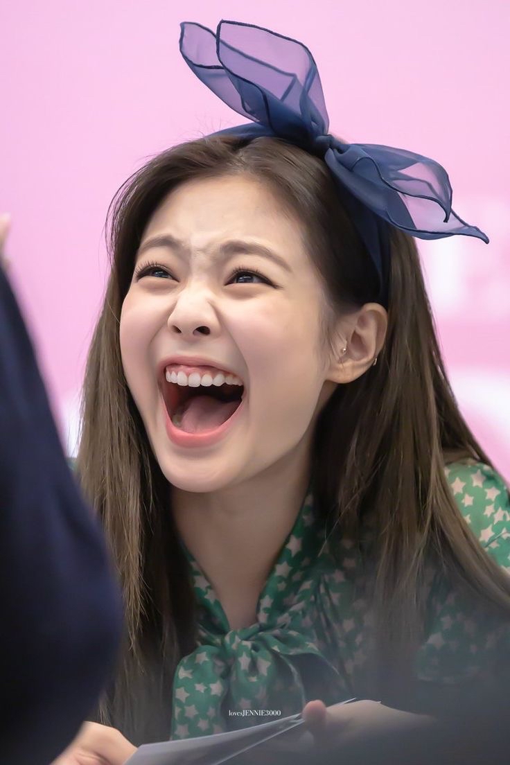 Recent activity shot of Jennie (BLACKPINK)