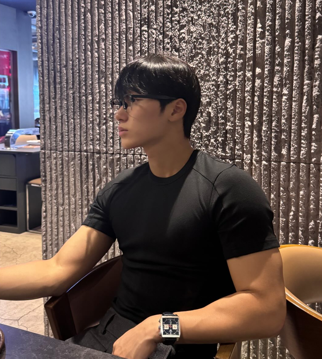 A moment captured by San (ATEEZ)'s fan