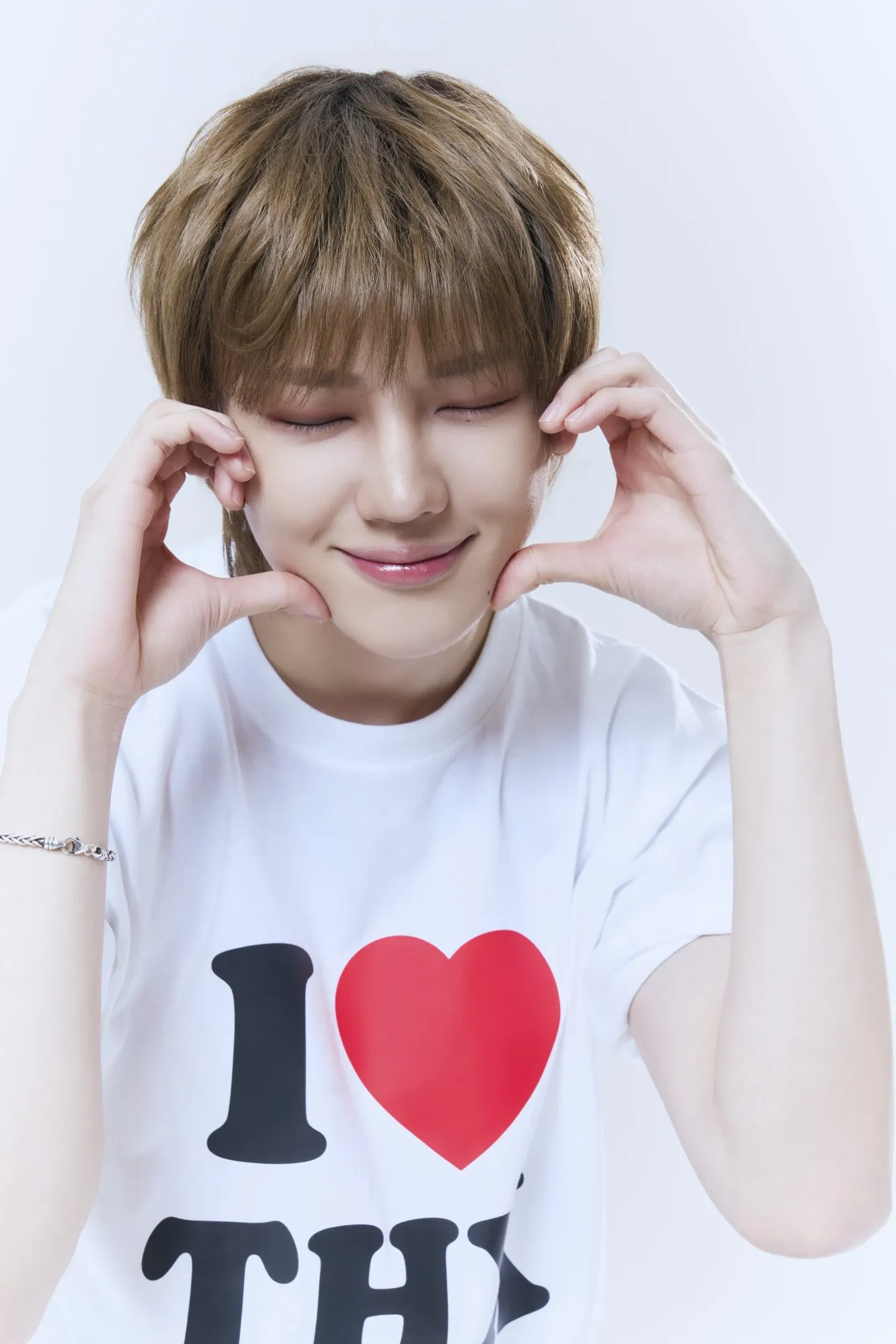 A moment captured by Junhyeok (TNX)'s fan