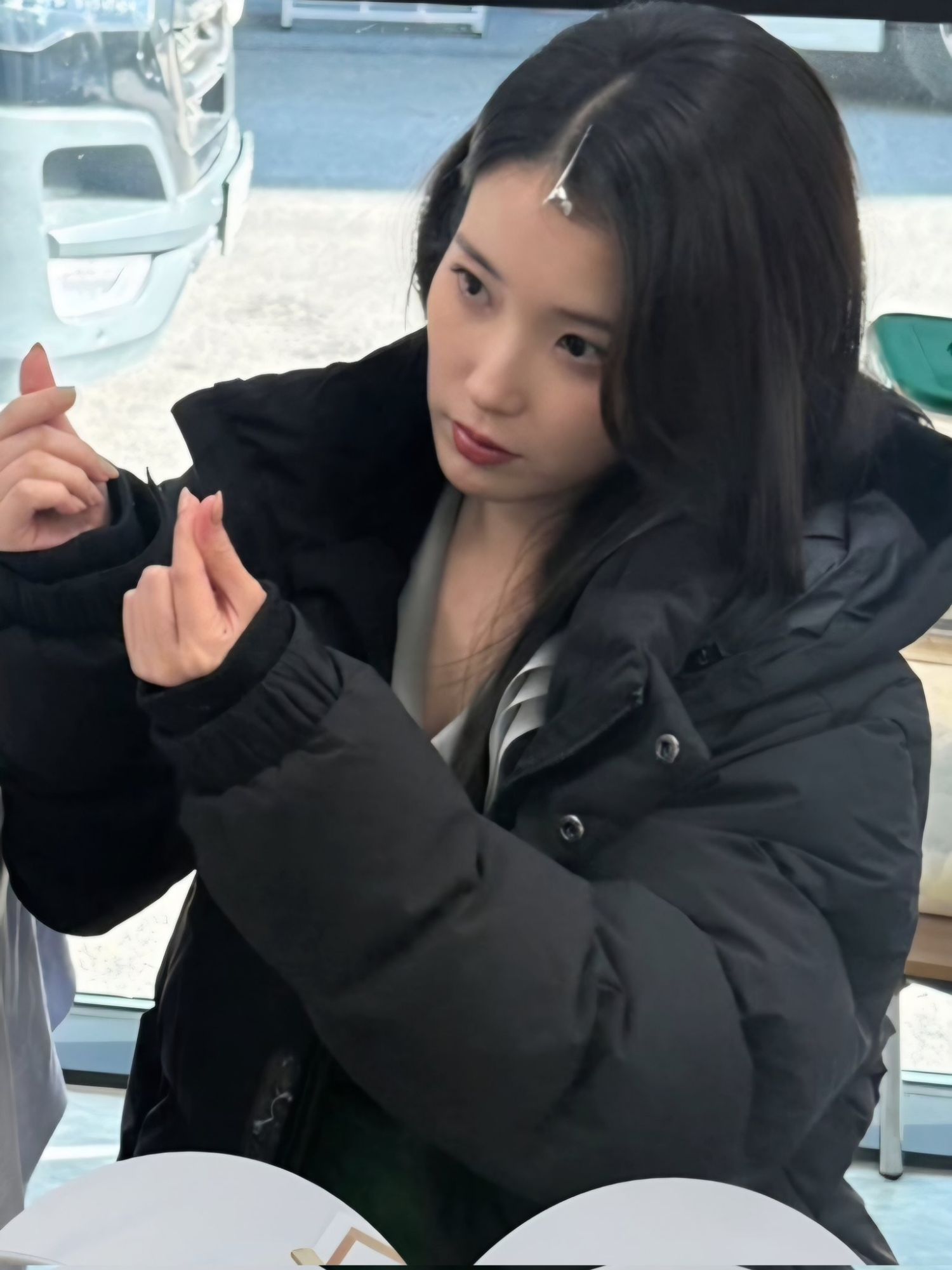 아이유 최근 활동샷