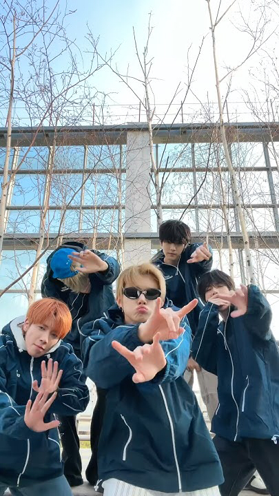 A heartfelt wallpaper shared by Yeonjun (TOMORROW X TOGETHER)'s fans