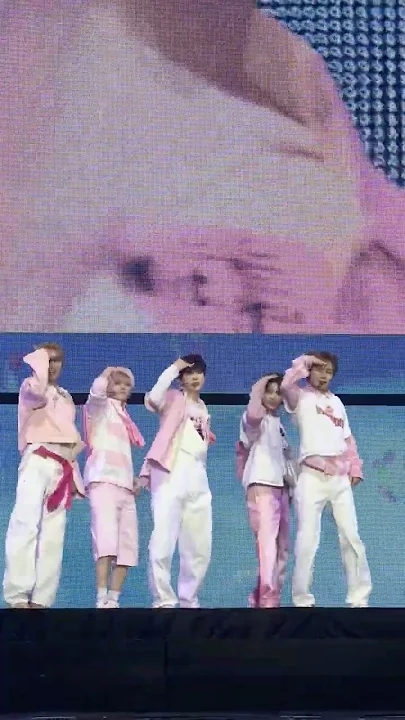 The most beloved wallpaper among TOMORROW X TOGETHER's fans