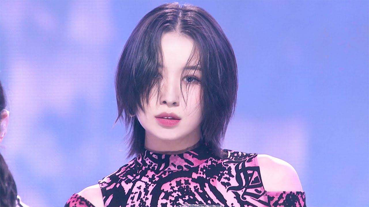 Behind-the-scenes cut of Kasahara Momona (ME:I)