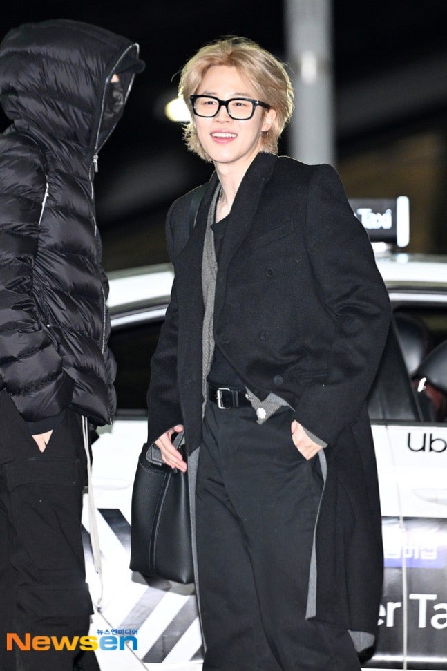 Foto aktivitas terbaru Jimin (BTS)