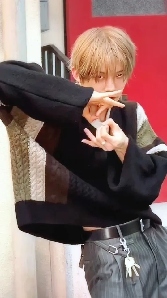 Foto aktivitas terbaru Yeonjun (TOMORROW X TOGETHER)