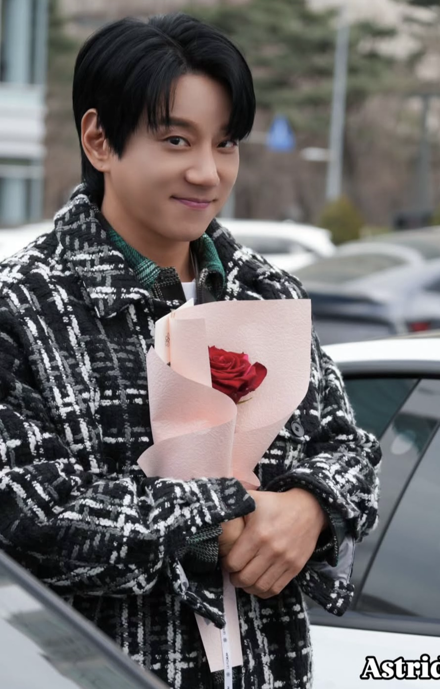 Behind-the-scenes cut of Hwang Chiyeol