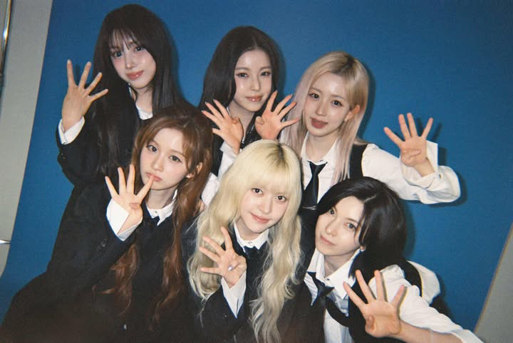 Recent activity shot of NMIXX