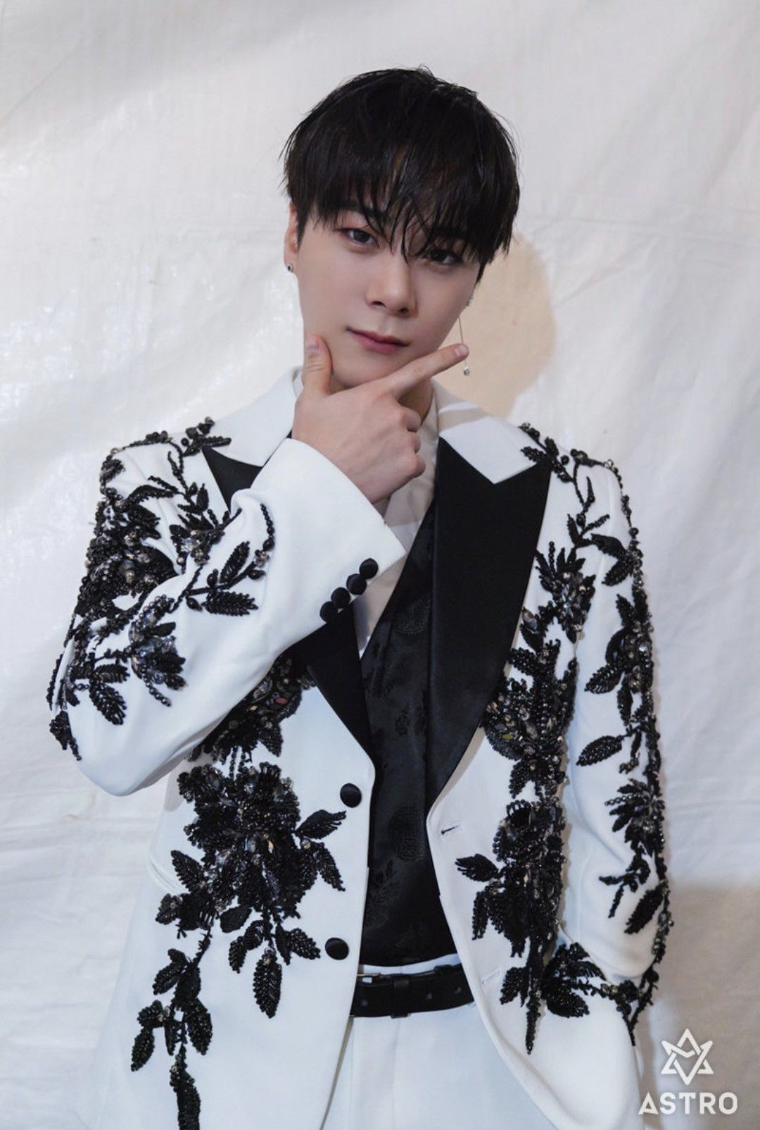 A moment captured by Moonbin (ASTRO)'s fan