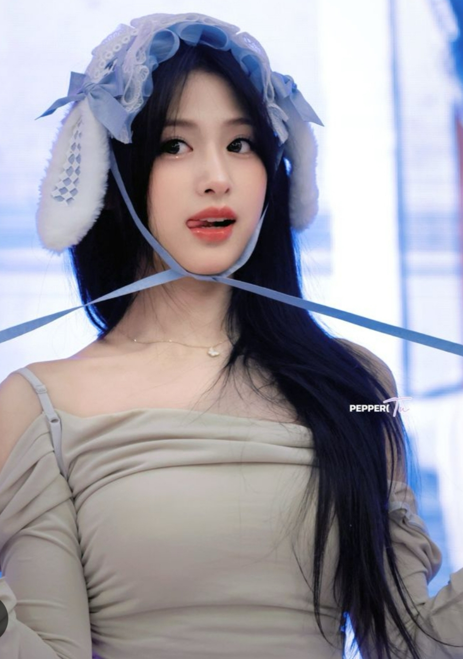 Recent activity shot of Ahyeon (BABYMONSTER)