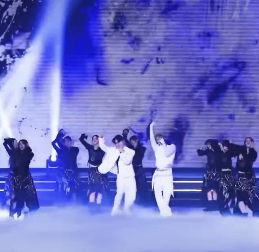 Behind-the-scenes cut of NI-KI (ENHYPEN)