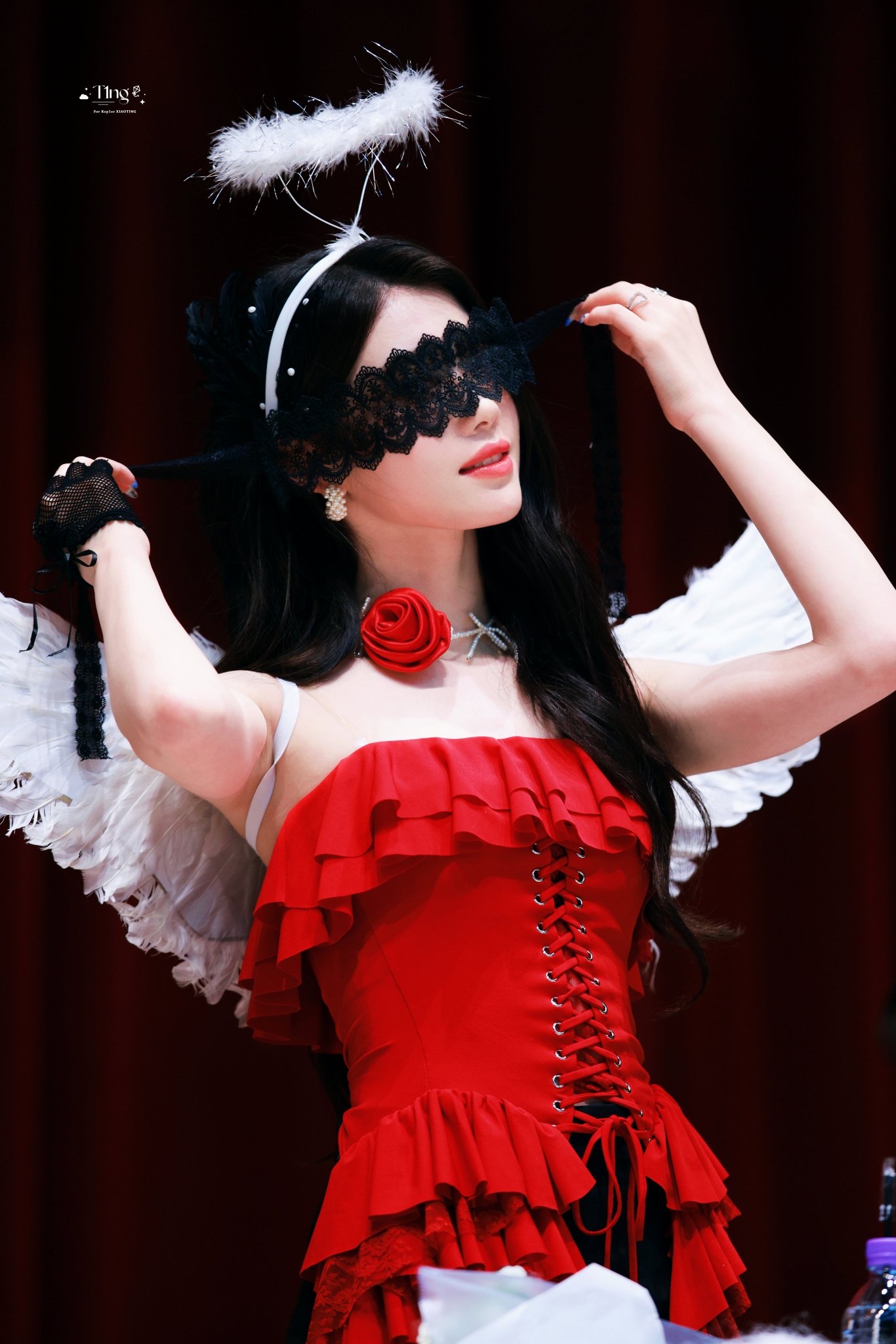 A moment captured by Xiao Ting (Kep1er)'s fan