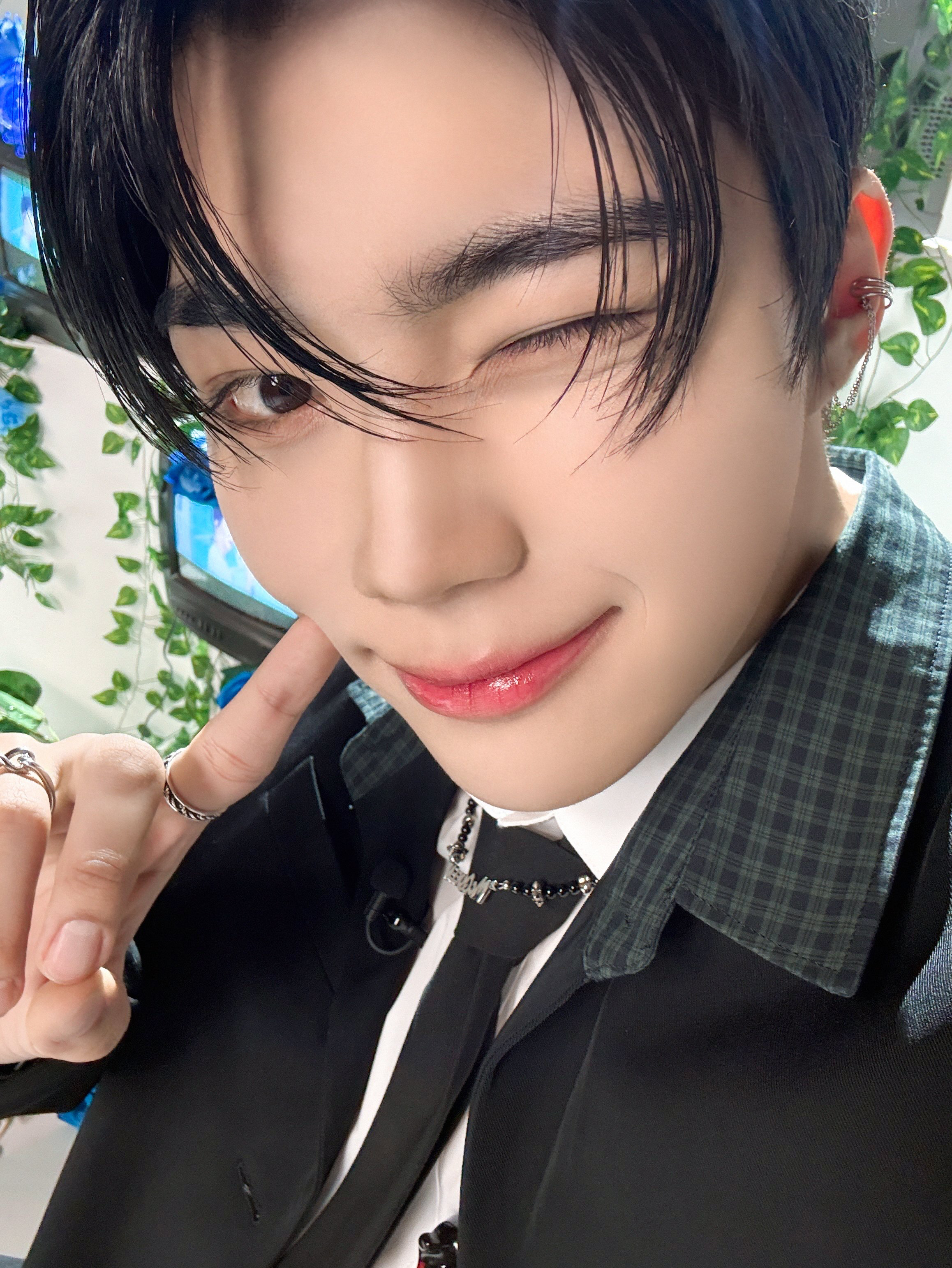 Latest photo of Park Gunwook (ZEROBASEONE)