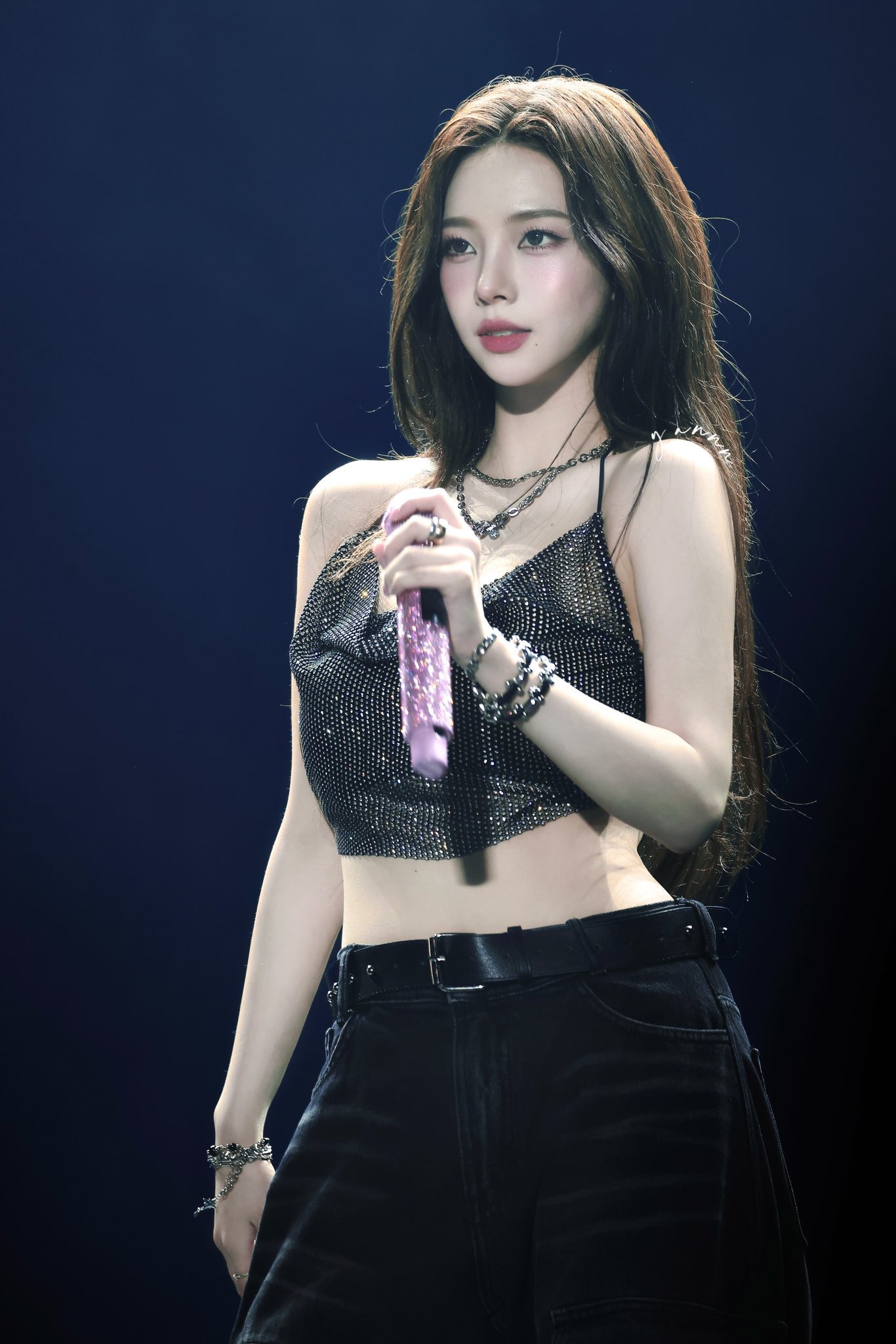 Latest photo of Karina (aespa)