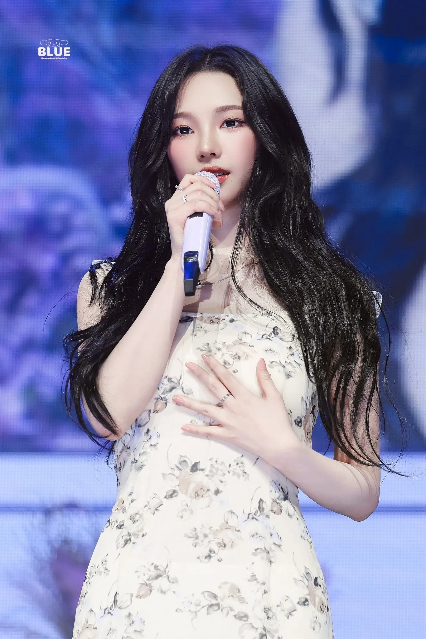 Behind-the-scenes cut of Karina (aespa)