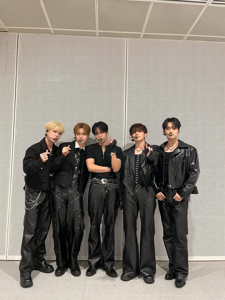 Latest photo of VERIVERY