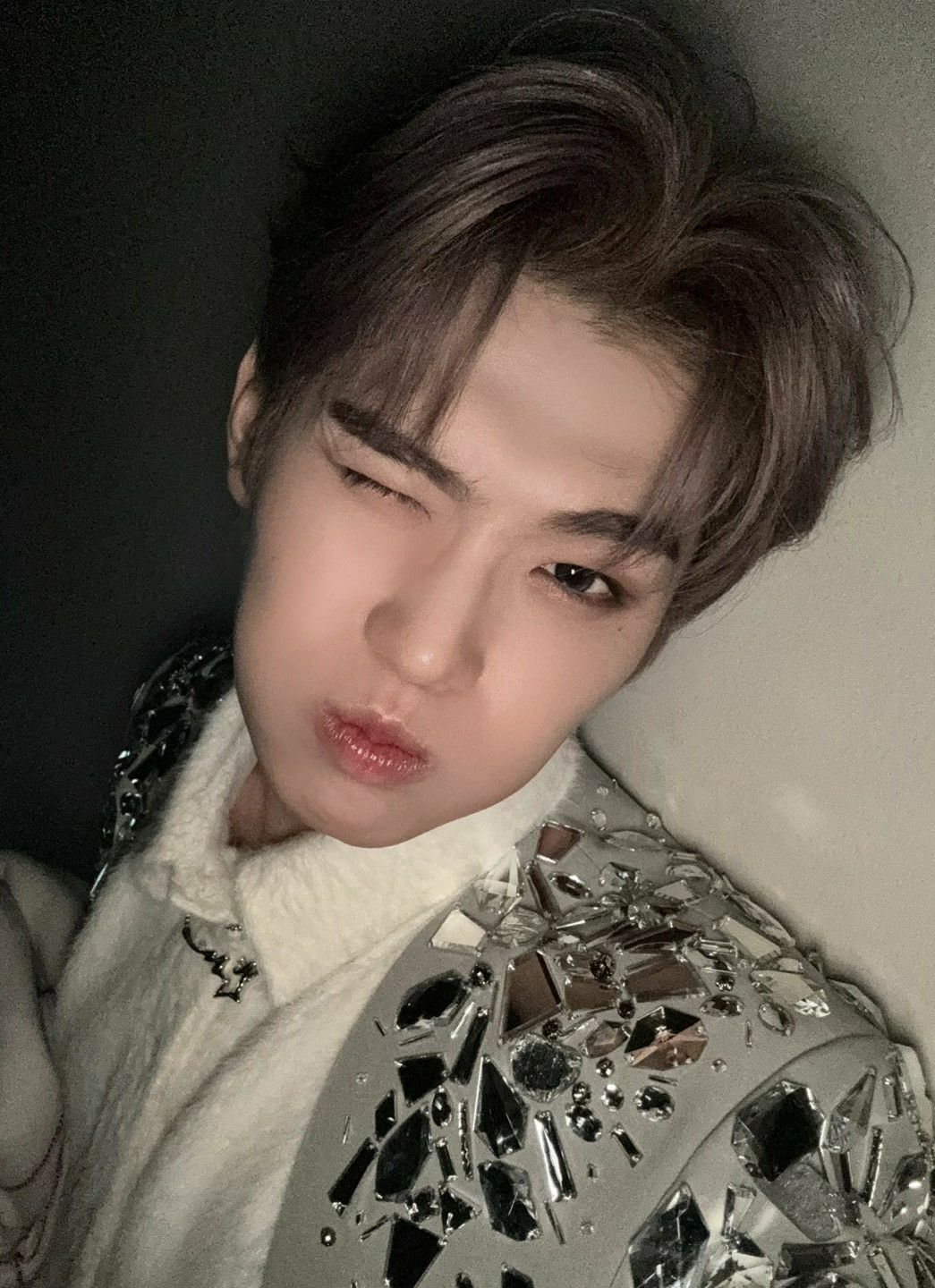 Recent activity shot of Kim Taerae (ZEROBASEONE)