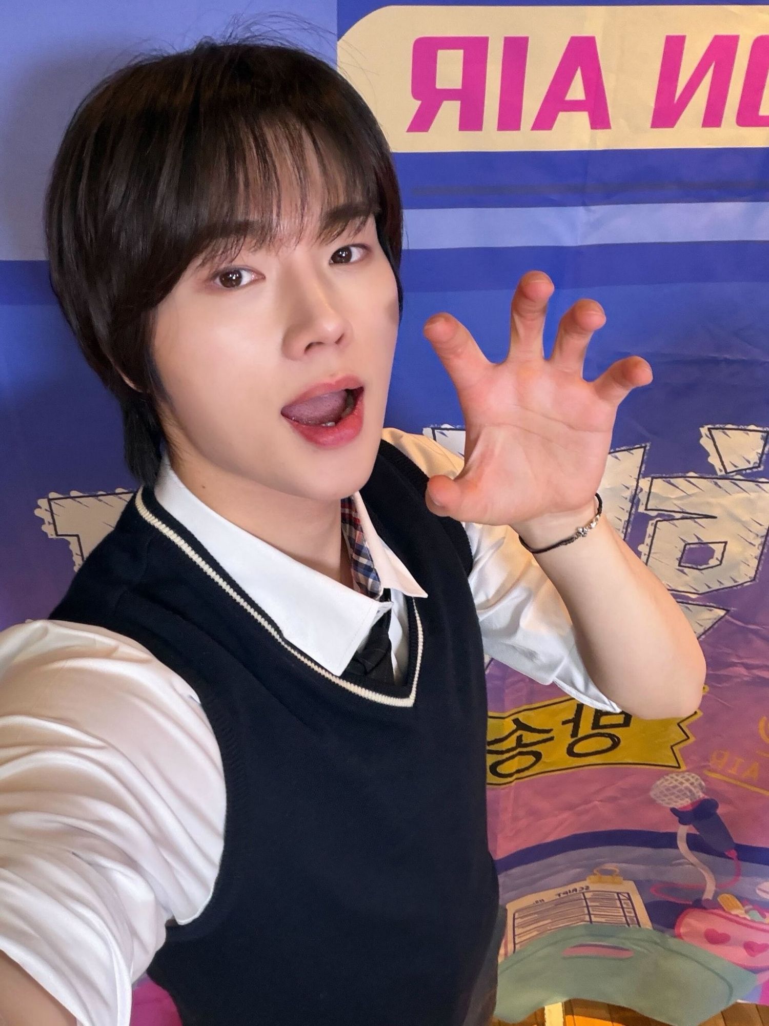 A moment captured by Jungsu (Xdinary Heroes)'s fan