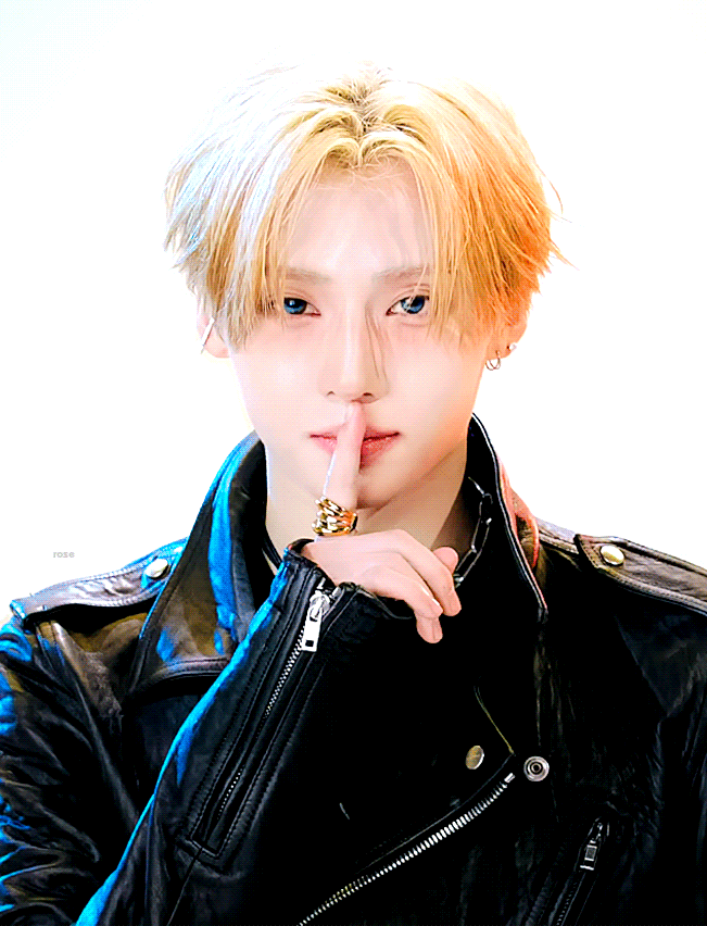 A moment captured by Lee Sangwon (ALPHA DRIVE ONE)'s fan