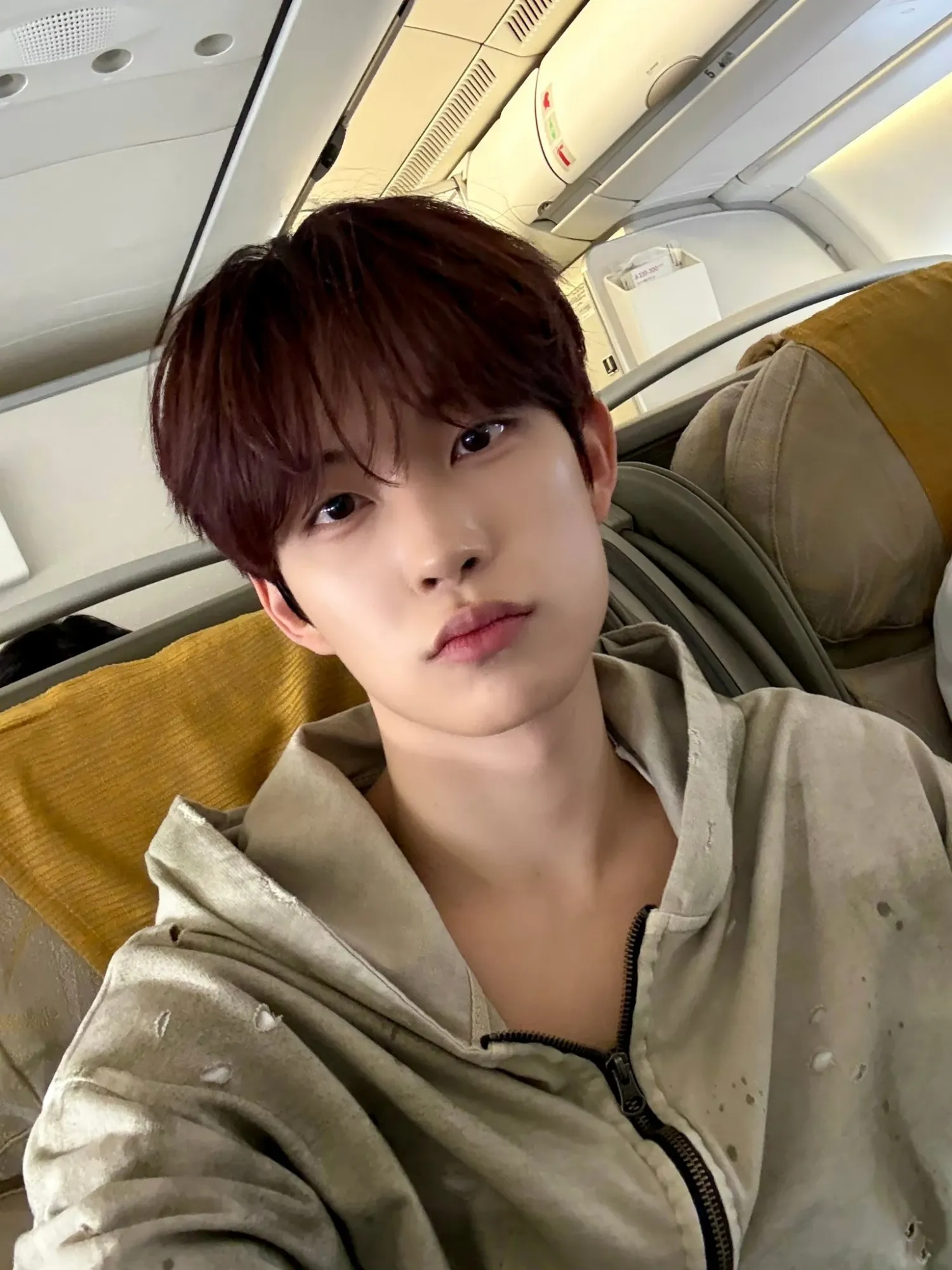 Potret di balik layar Kim Geonwoo (ALPHA DRIVE ONE)