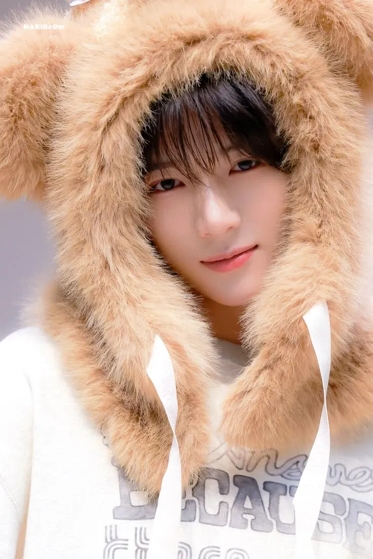 Behind-the-scenes cut of Beomgyu (TOMORROW X TOGETHER)