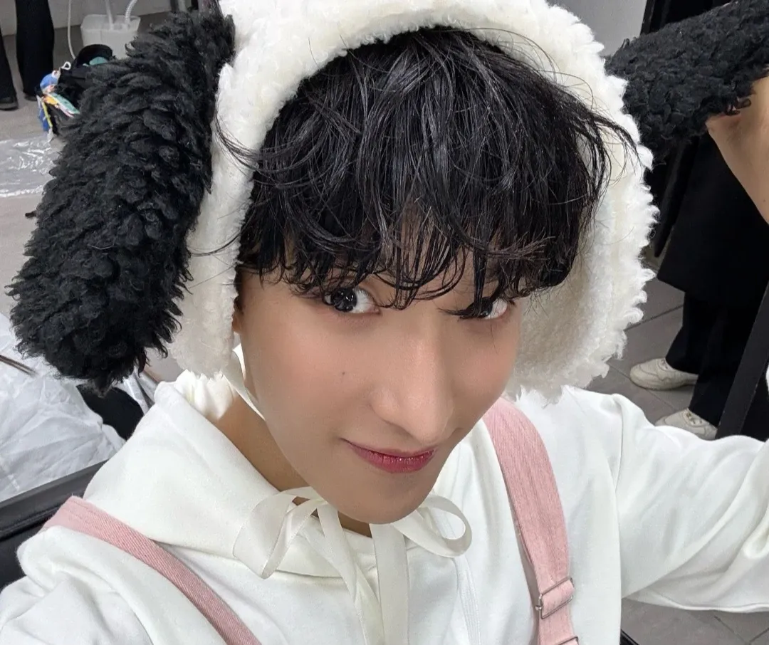 A moment captured by DK (SEVENTEEN)'s fan