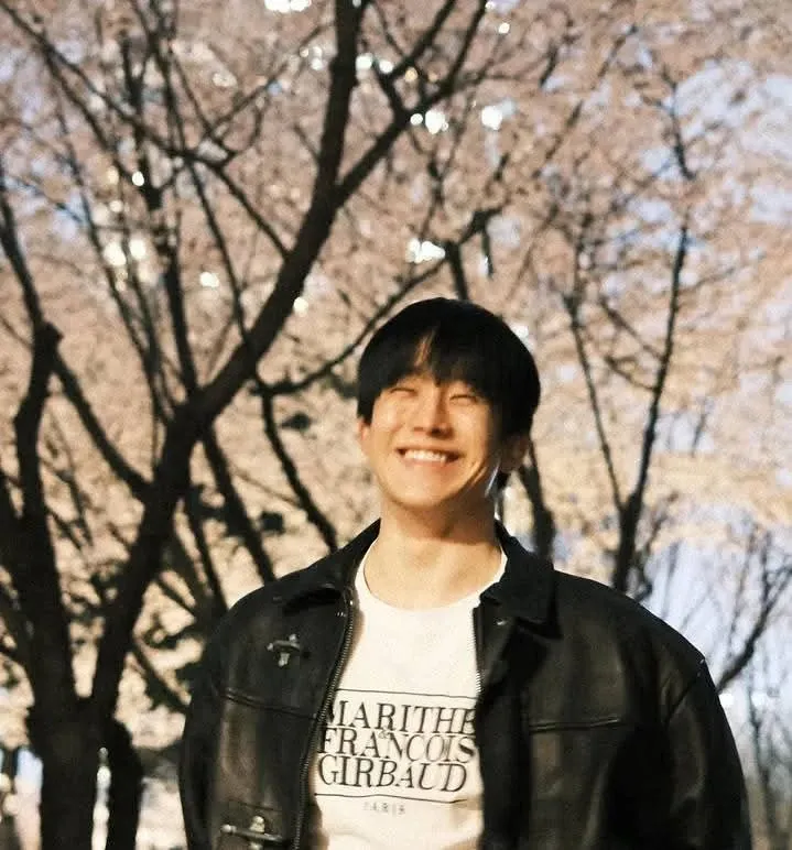 아스트로의 최신 사진