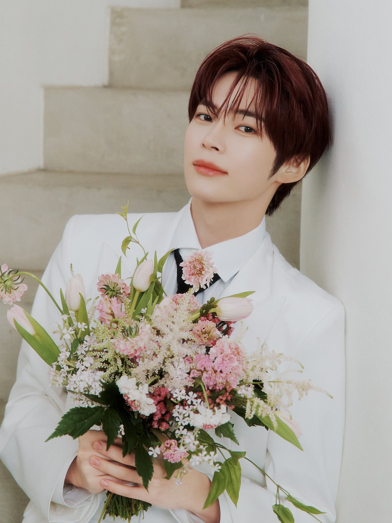 Foto aktivitas terbaru Sung Hanbin (ZEROBASEONE)