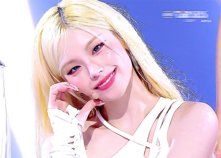 Foto aktivitas terbaru Yeji (ITZY)