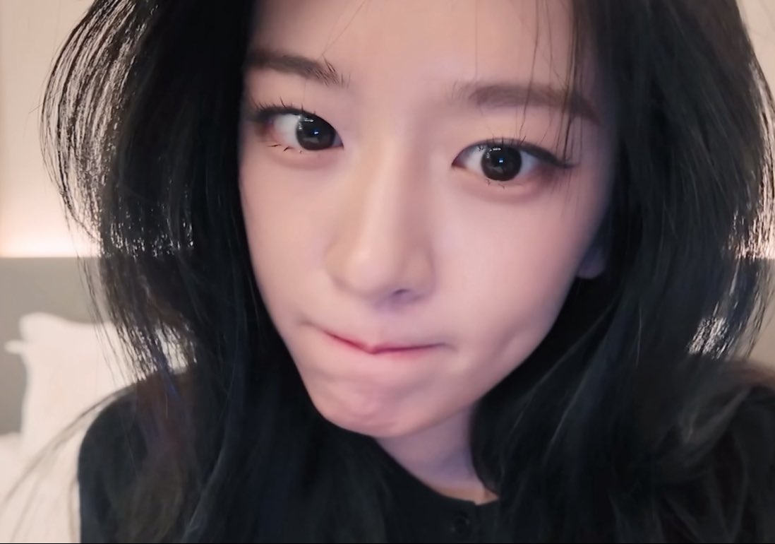 安宥眞 (IVE)的幕后花絮