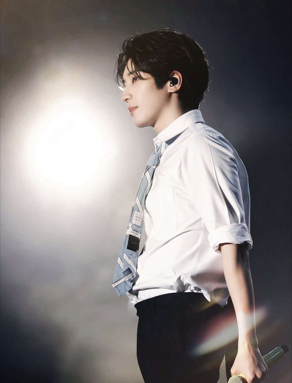 A moment captured by Wonwoo (SEVENTEEN)'s fan