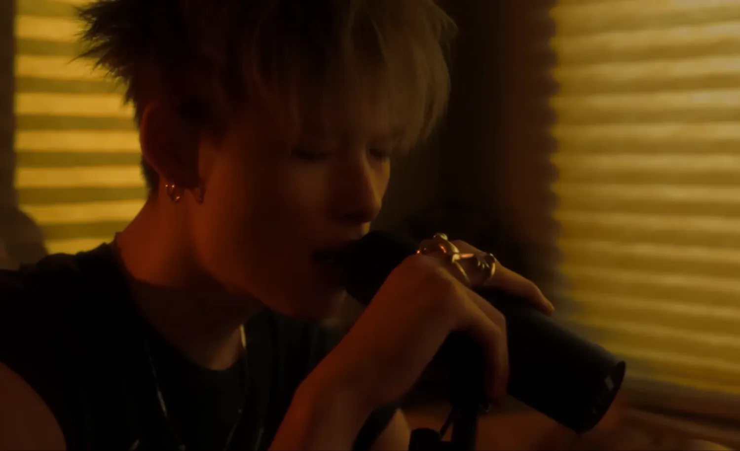 Foto aktivitas terbaru NI-KI (ENHYPEN)