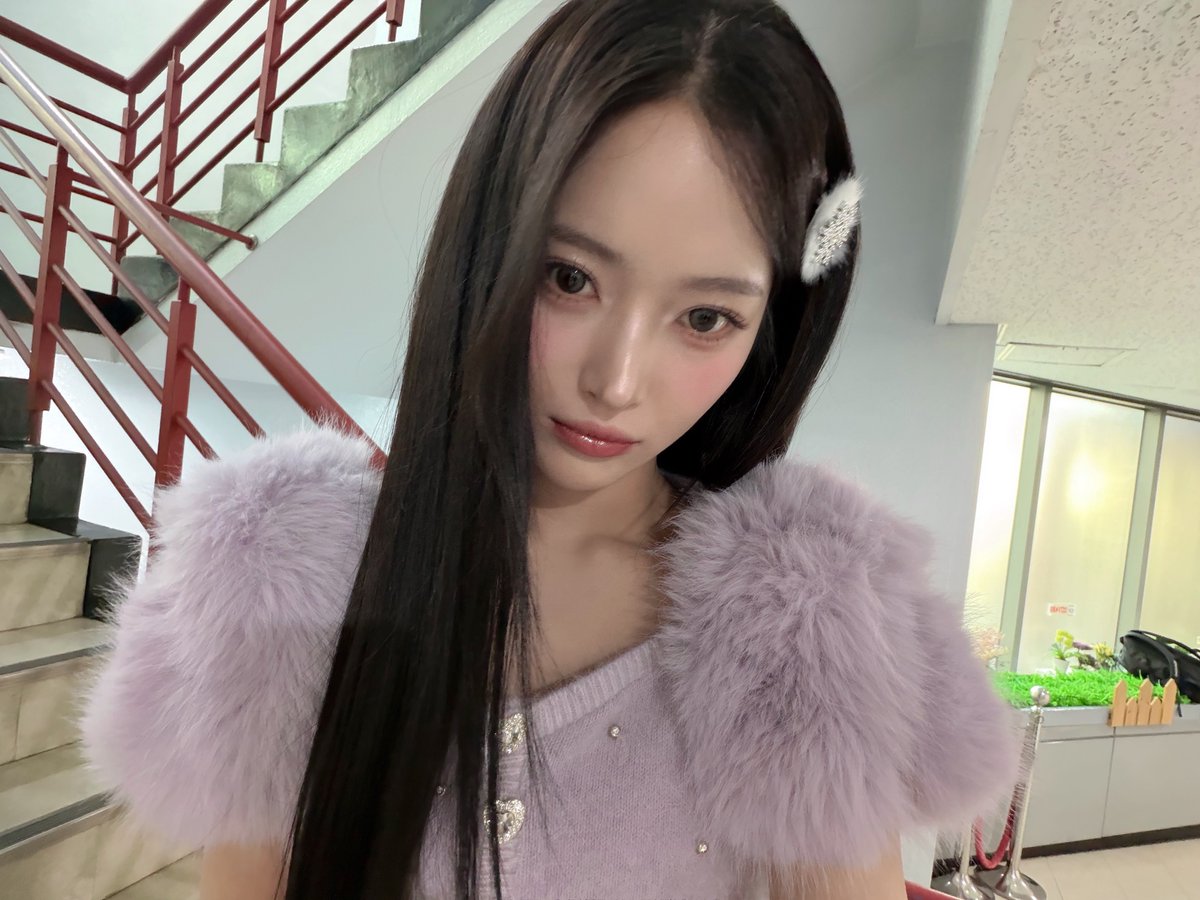 Behind-the-scenes cut of H1-KEY