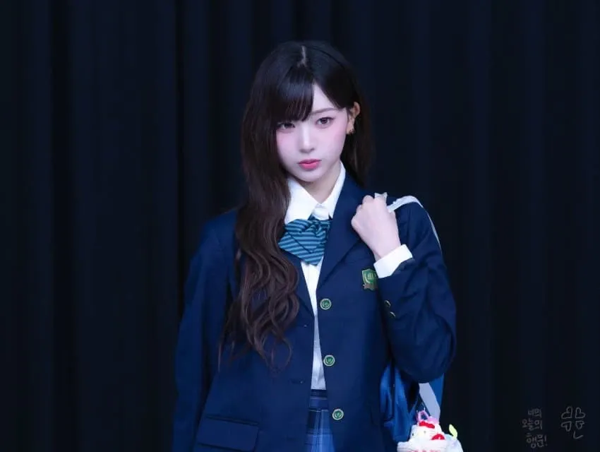 Recent activity shot of tripleS