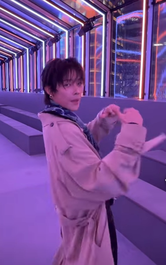 A moment captured by Nicholas (&TEAM)'s fan