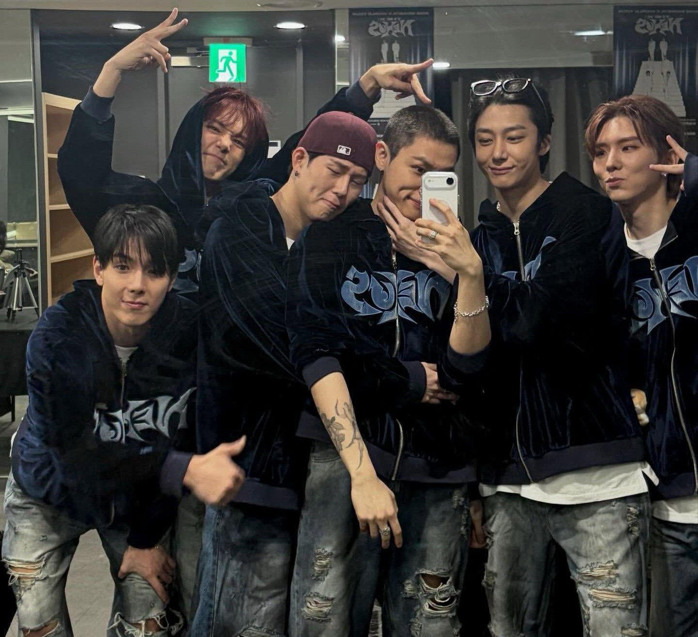 Trending idol content in the community