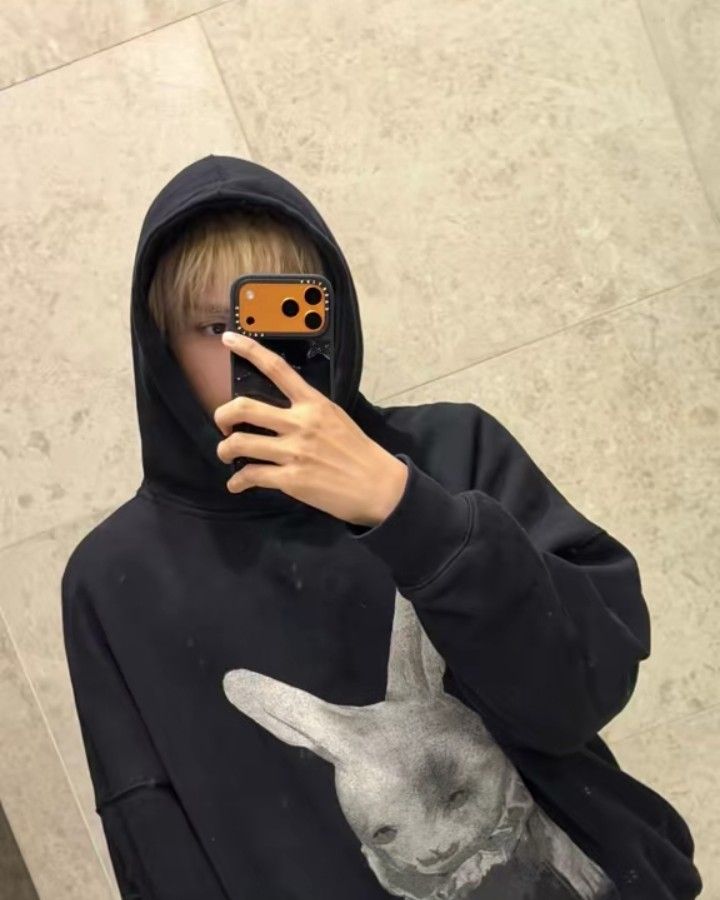 A moment captured by Zayyan (XODIAC)'s fan