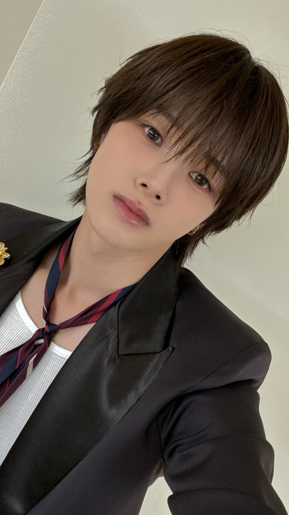 Behind-the-scenes cut of K (&TEAM)
