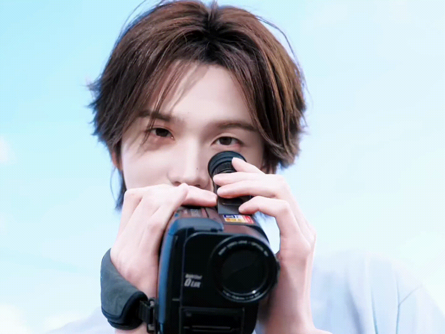 Behind-the-scenes cut of Shinyu (TWS)