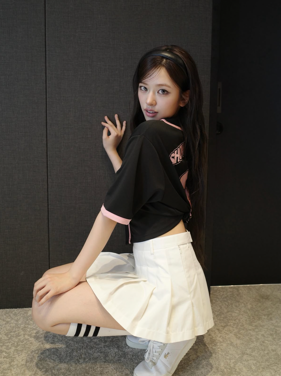Recent activity shot of An Yujin (IVE)