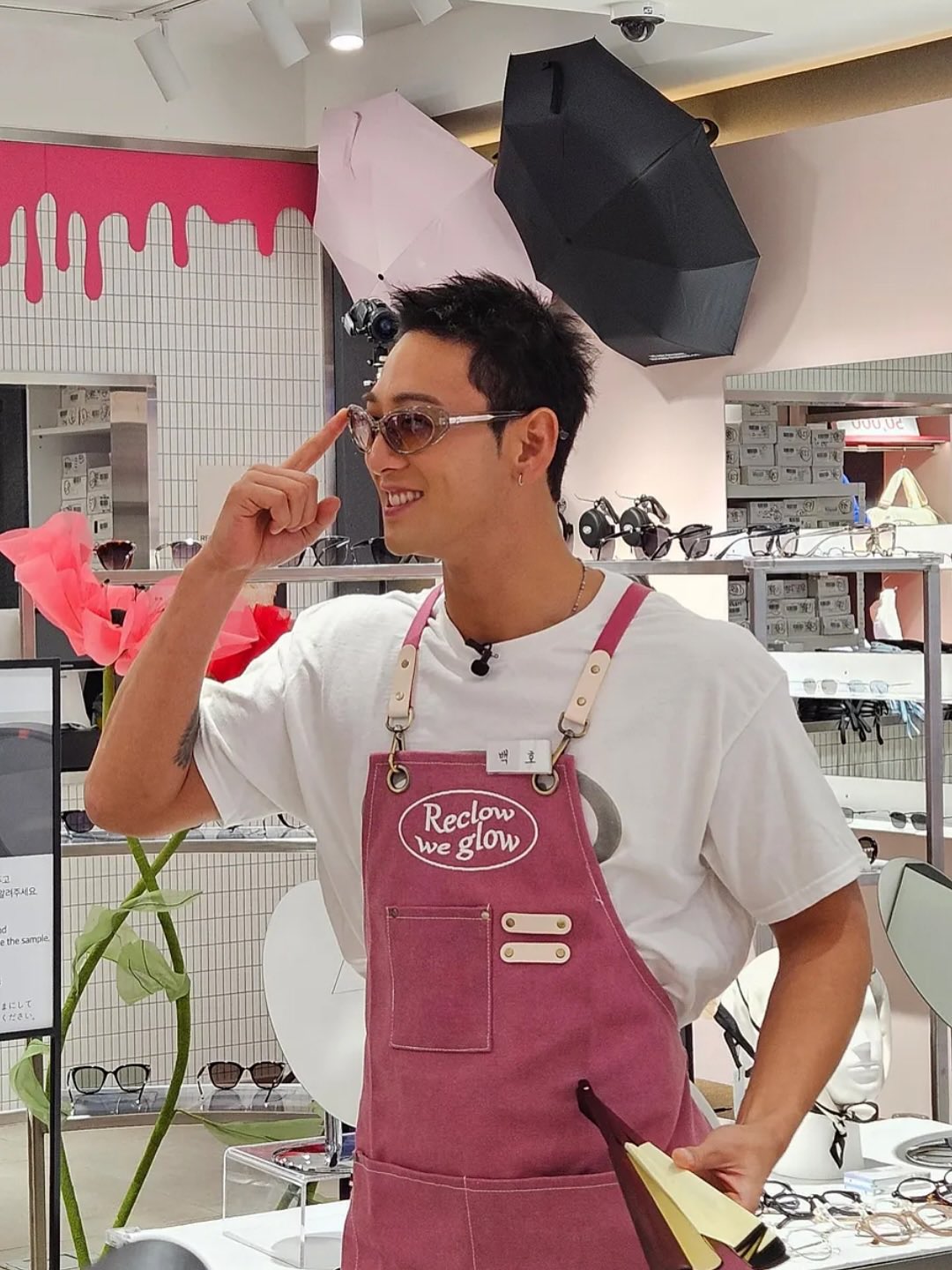 백호의 비하인드 컷