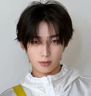 Foto aktivitas terbaru Sunoo (ENHYPEN)