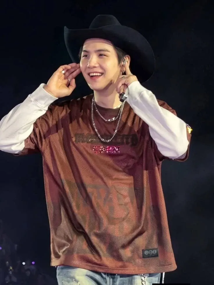 Foto terbaru SUGA (BTS)