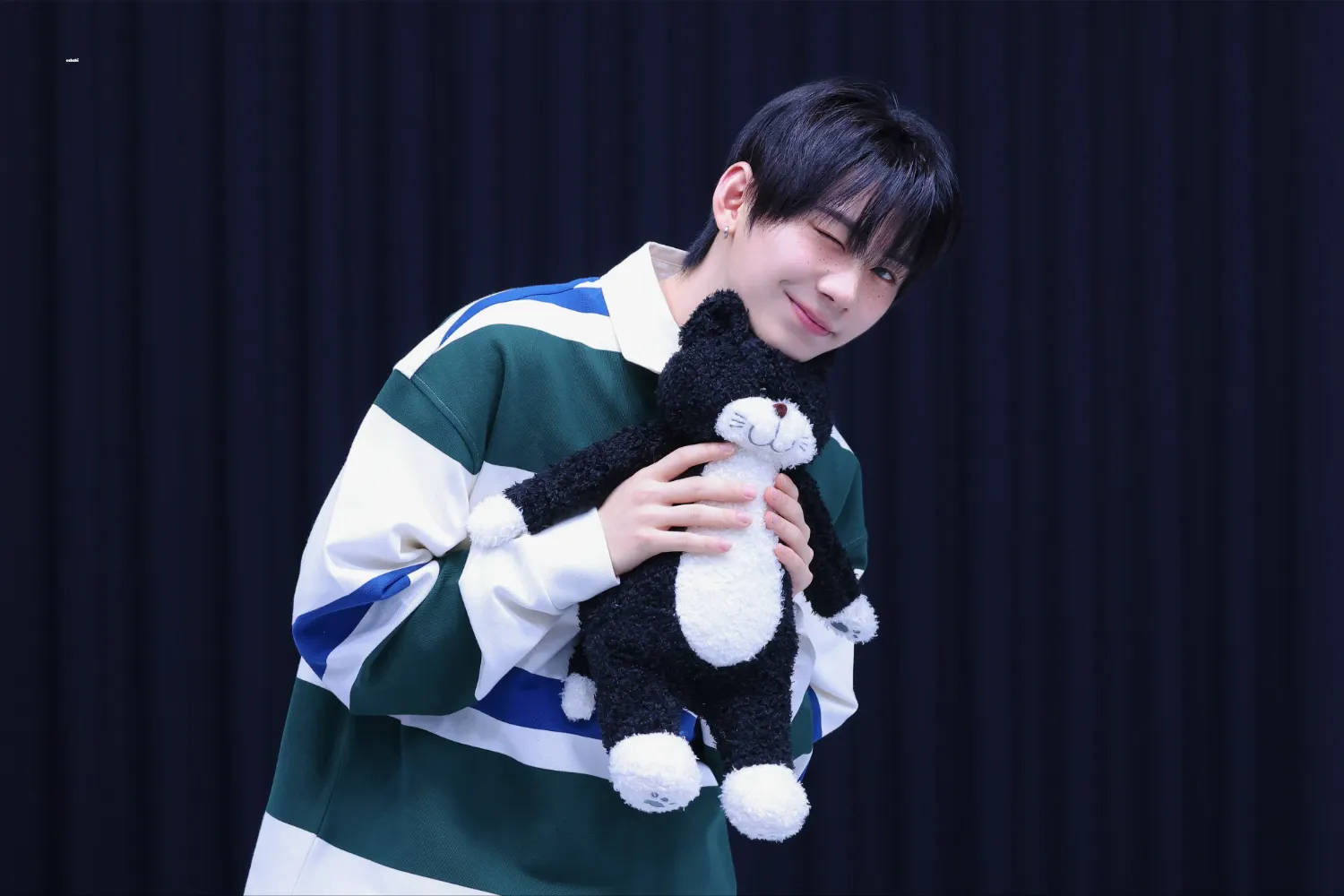 Behind-the-scenes cut of Park Han (AHOF)