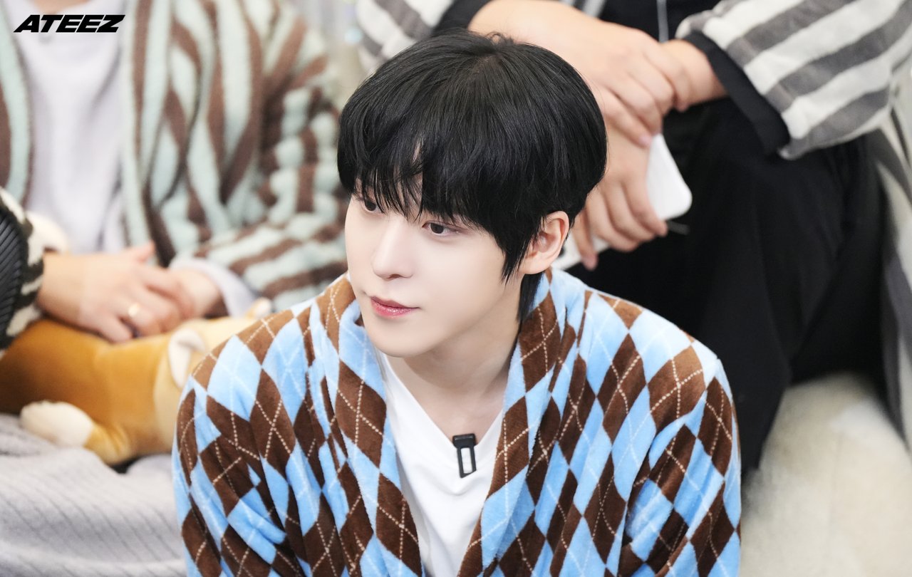 Behind-the-scenes cut of Yunho (ATEEZ)