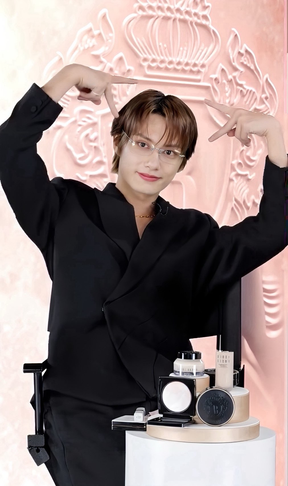 Recent activity shot of Jun (SEVENTEEN)