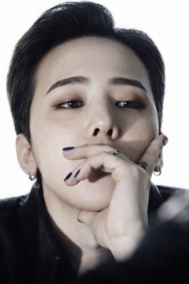 Recent activity shot of G-DRAGON (BIGBANG)