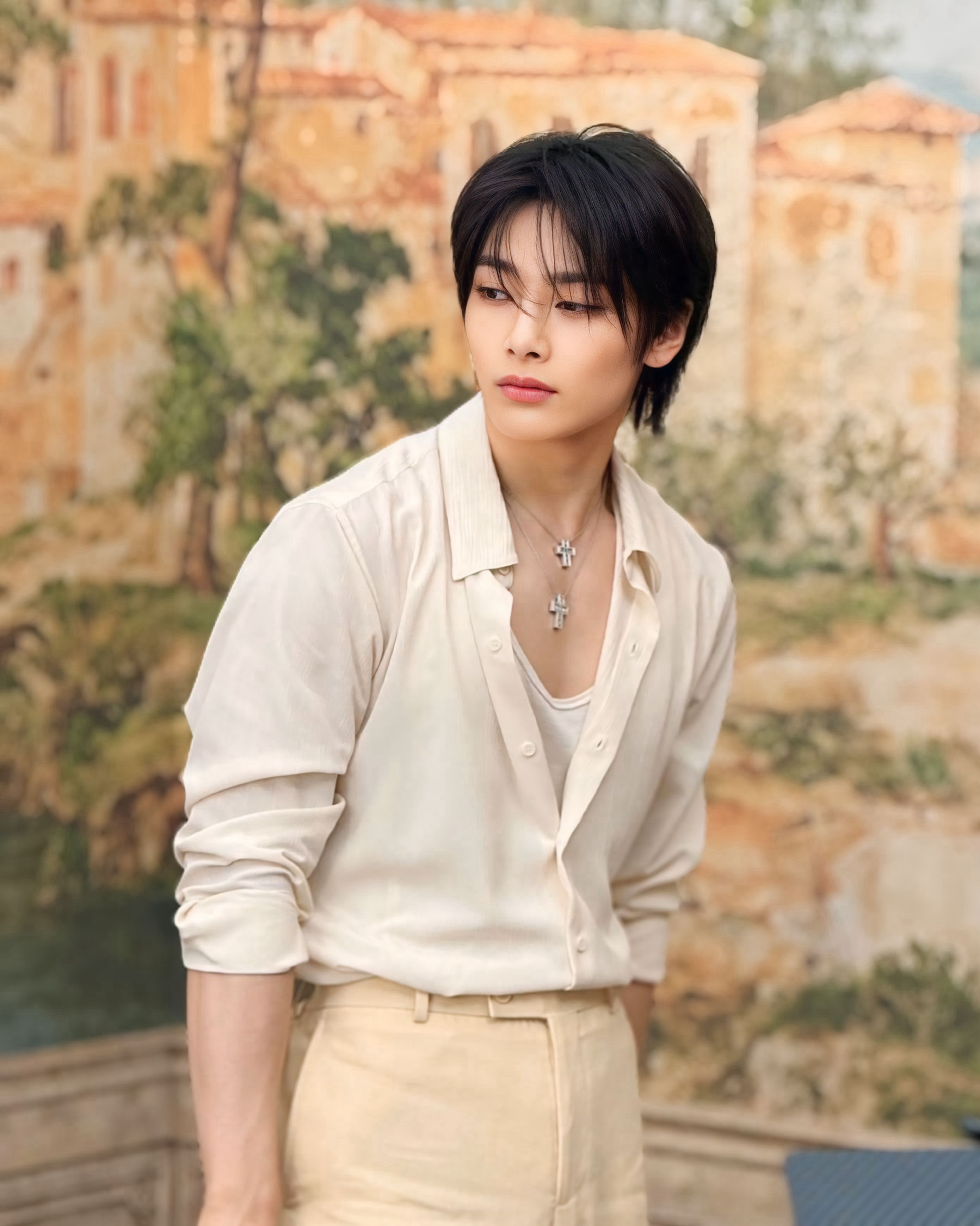 Behind-the-scenes cut of I.N (Stray Kids)