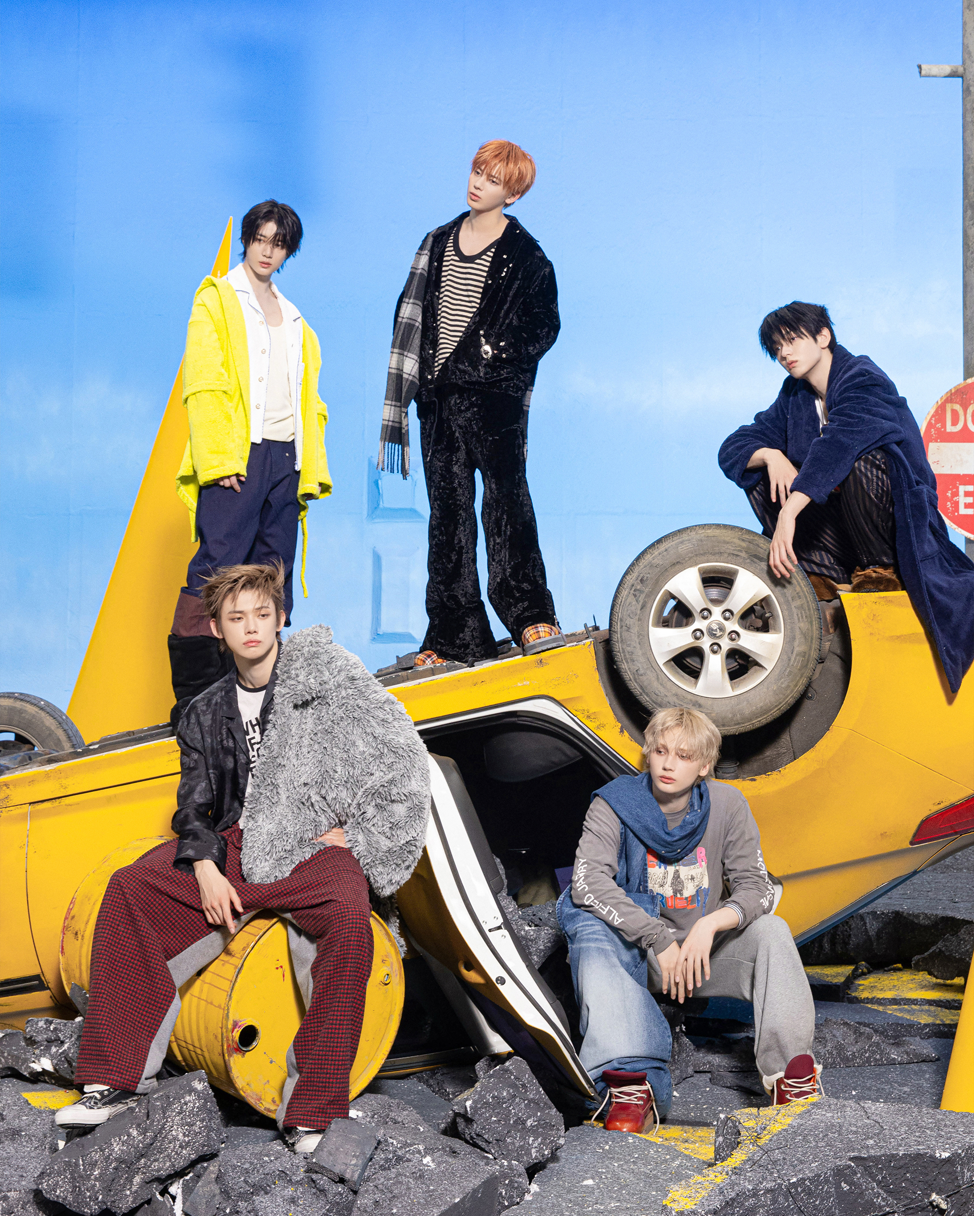 Potret di balik layar TOMORROW X TOGETHER